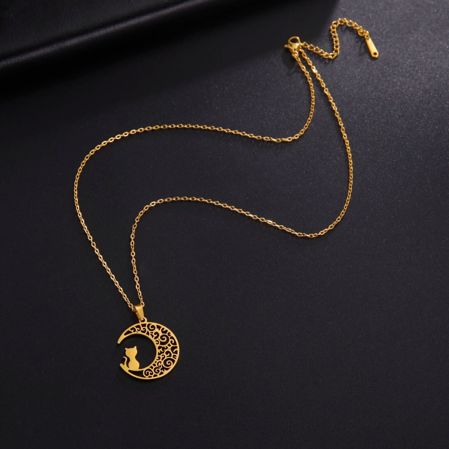 Katten ketting Goudkleurig "Cat on the moon"