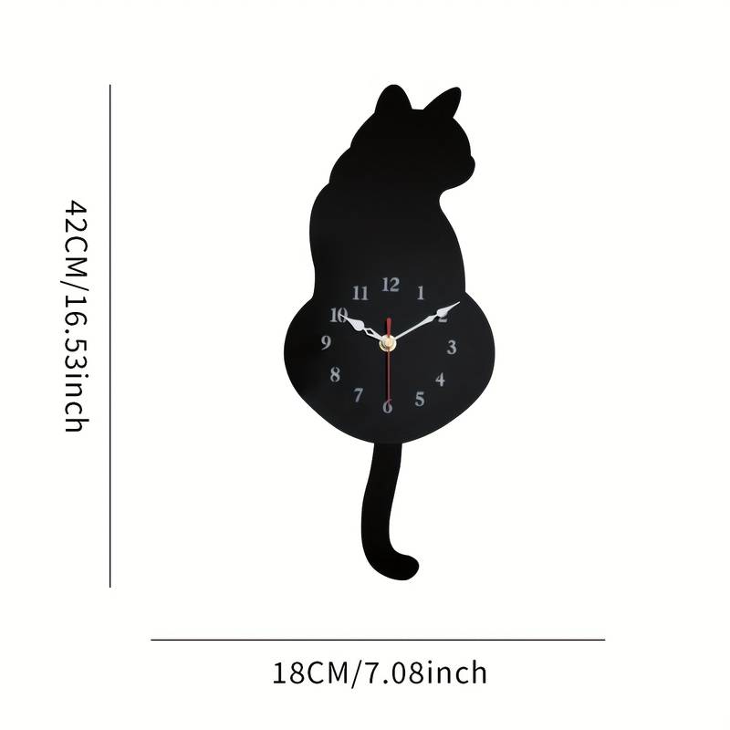 Klok_stil_zwarte_kat_met_bewegende_staart