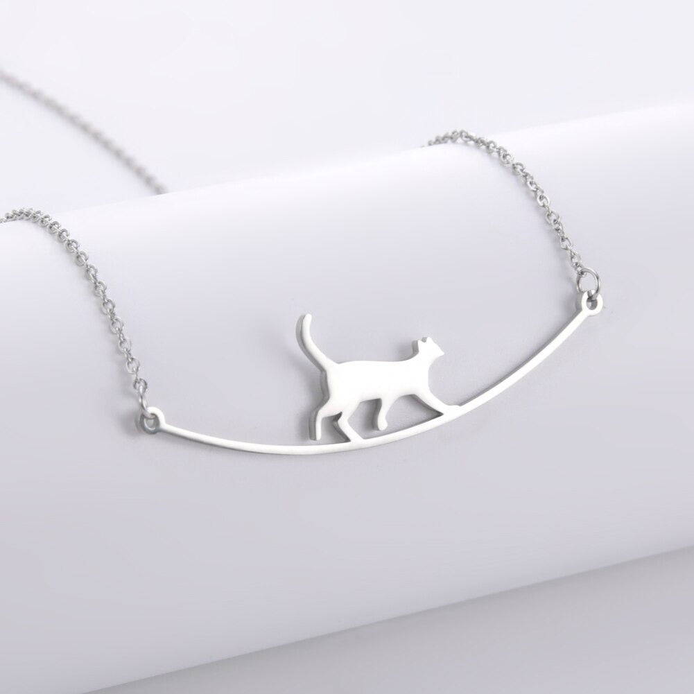 Ketting zilverkleurig “Kat in balans”