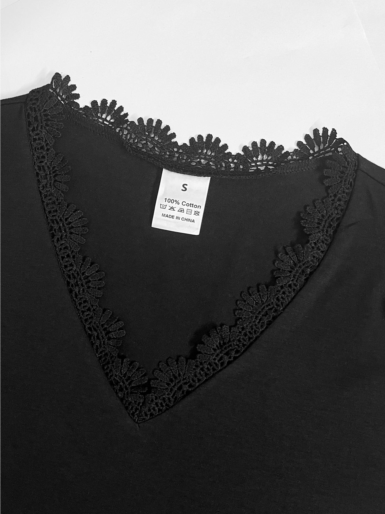 Katten t-shirt “Catwalk” met kant – Zwart | PRE-ORDER